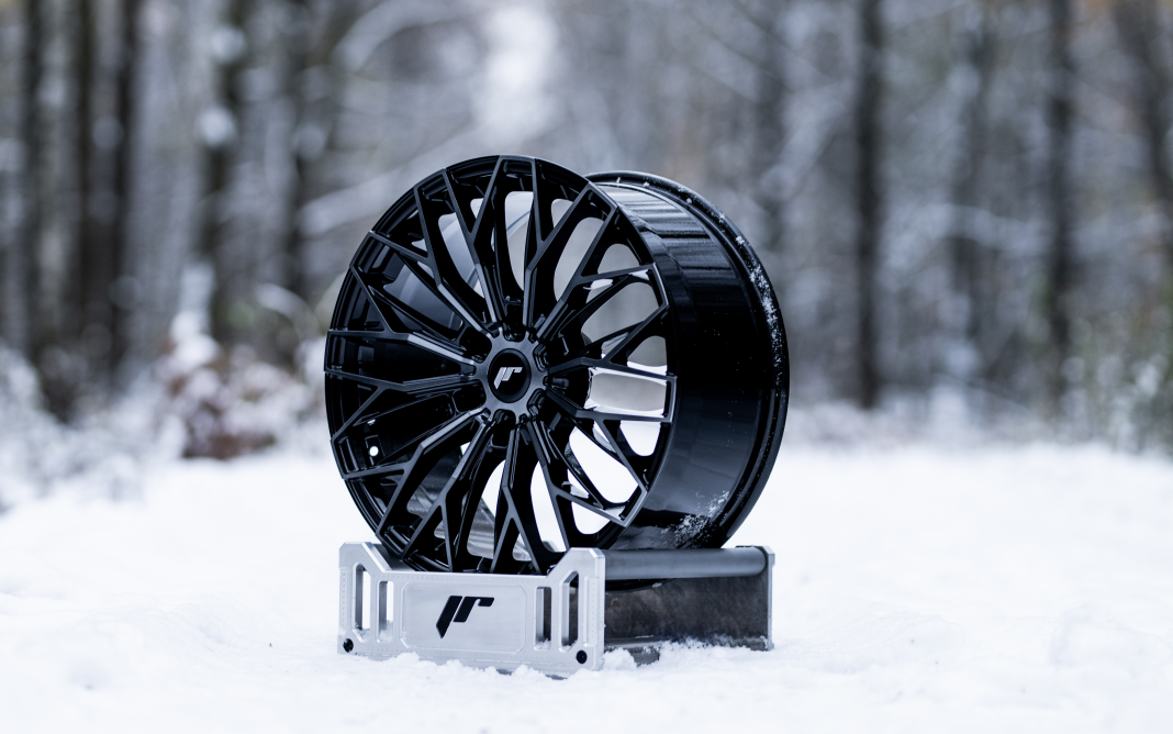 Nowość od Japan Racing: Felgi aluminiowe JRX-12